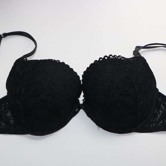 Black bra - Picture 1 of 3